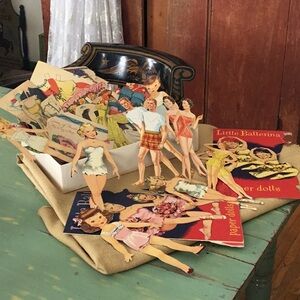 Vintage Paper dolls